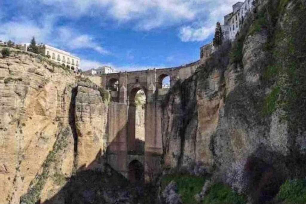 XI Apartamentos Morales & Arnal Ronda Exteriör bild